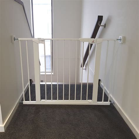How to install our pressure mounted safety gate..